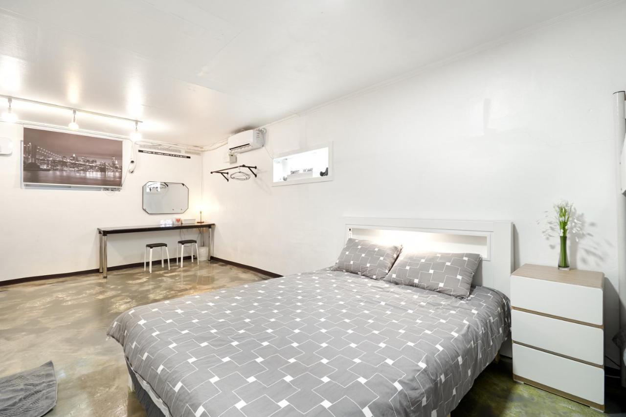 Jun Guesthouse Seoel Buitenkant foto