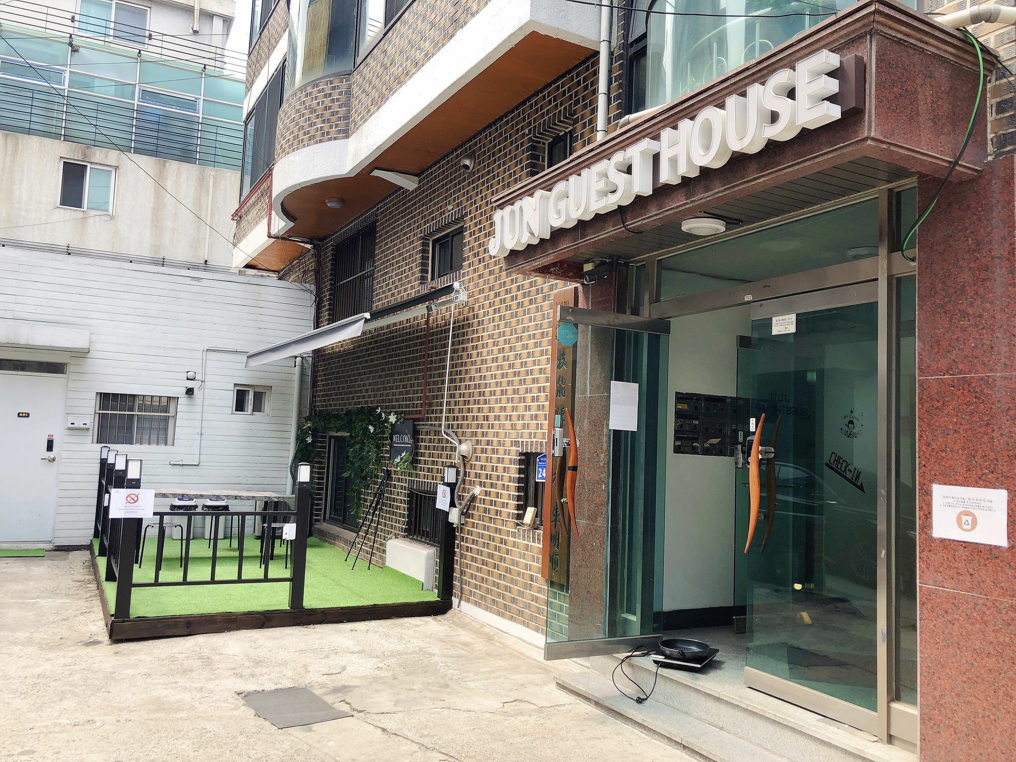 Jun Guesthouse Seoel Buitenkant foto